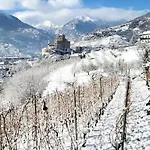 Apartment Cretallaz - Rustic Chic With Castle View, Free Parking And Wifi