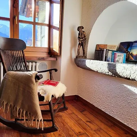 Cretallaz - Rustic Chic With Castle View, Free Parking And Wifi *